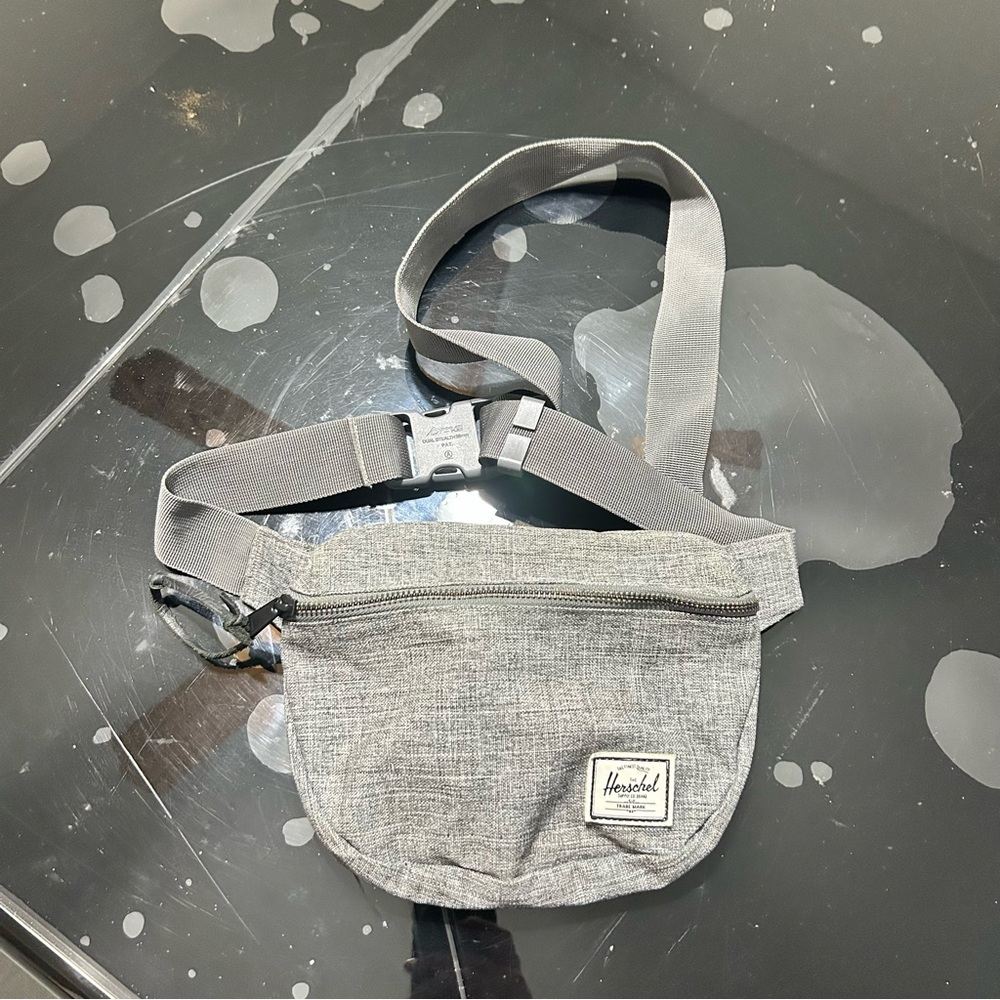 Herschel Fifteen Hip Sack Bag-Raven Crosshatch